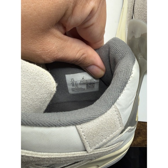 Air Jordan 4 Retro SE Craft Photon Dust Grey & White Mens 7.5 main image 7
